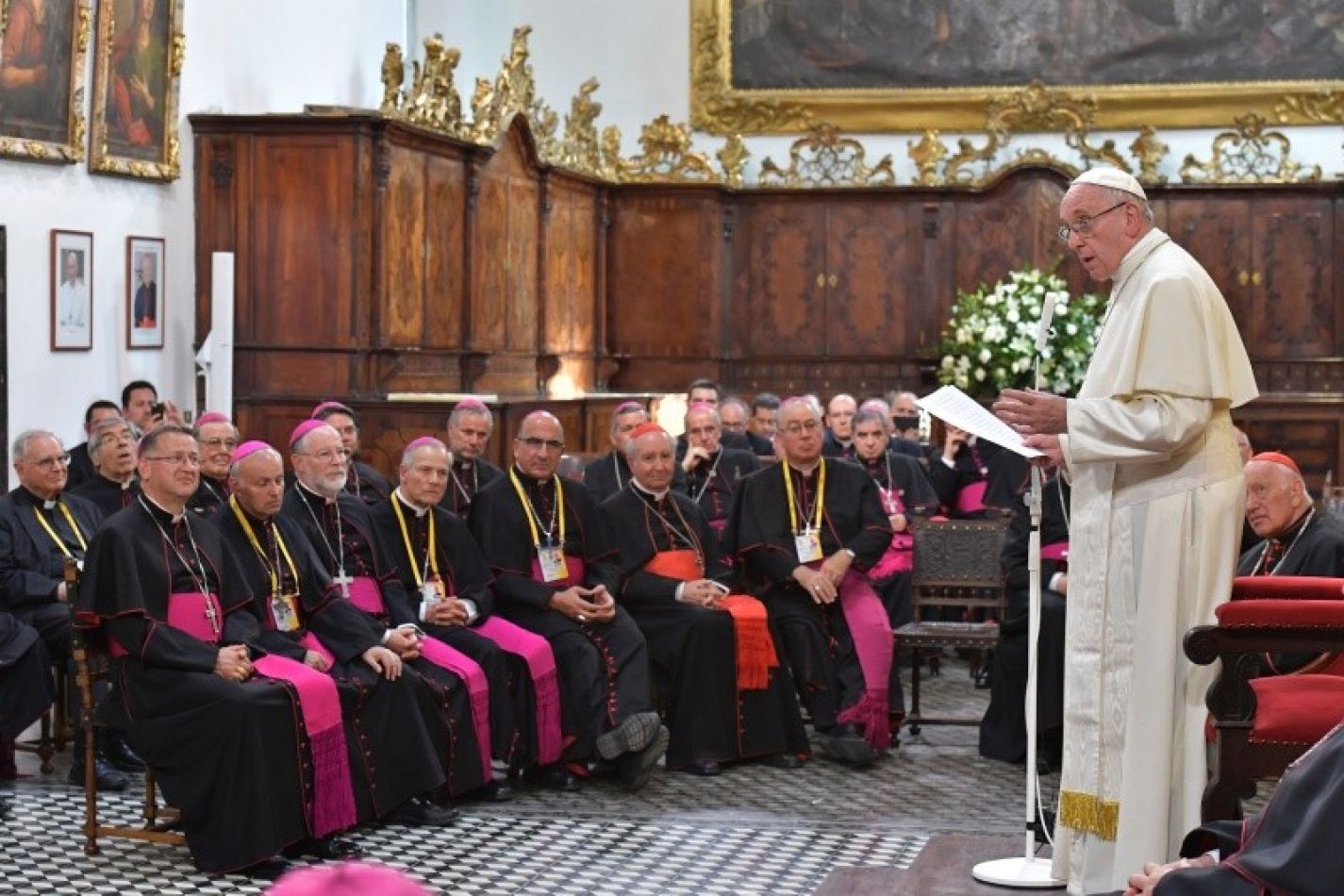 renuncian obispos papa francisco caso abuso sexual karadima