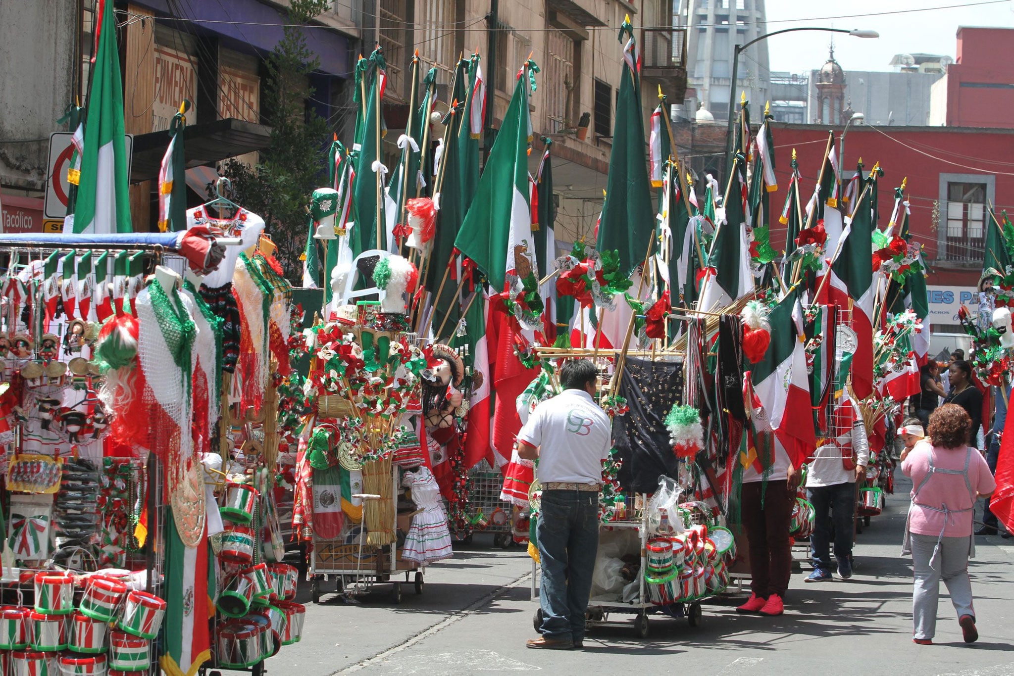 Las fiestas patrias mexicanas se celebran con productos chinos | BREAKING