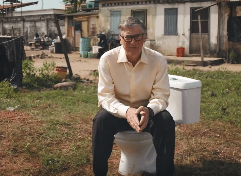 Bill Gates habla sobre sanamiento, inodoros y el futuro del tratamiento de residuos.